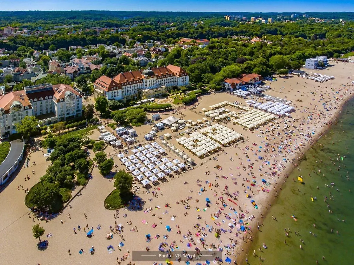 Sopot Wonderland - Hampton Apartments 0*,  Poland